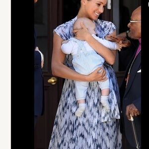 Club Monaco Robetta Ikat Print Skirt  -  Twist Waist aso Duchess Meghan Markle